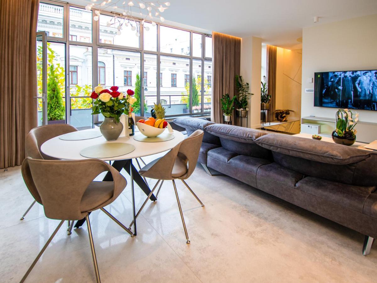 Pietryna Apartments Luxury - Sauna , Jacuzzi , Bezposrednio Przy Ul Piotrkowskiej Λοτζ Εξωτερικό φωτογραφία