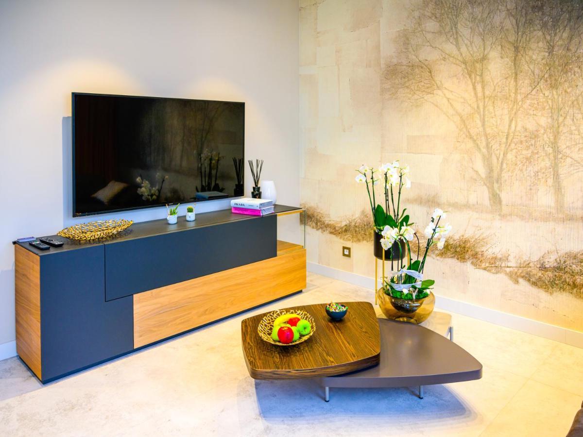 Pietryna Apartments Luxury - Sauna , Jacuzzi , Bezposrednio Przy Ul Piotrkowskiej Λοτζ Εξωτερικό φωτογραφία