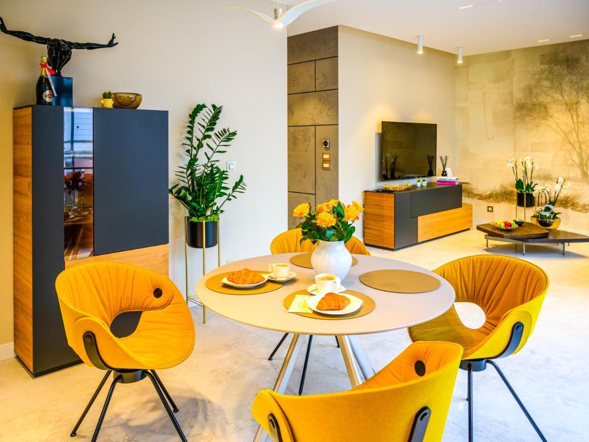 Pietryna Apartments Luxury - Sauna , Jacuzzi , Bezposrednio Przy Ul Piotrkowskiej Λοτζ Εξωτερικό φωτογραφία